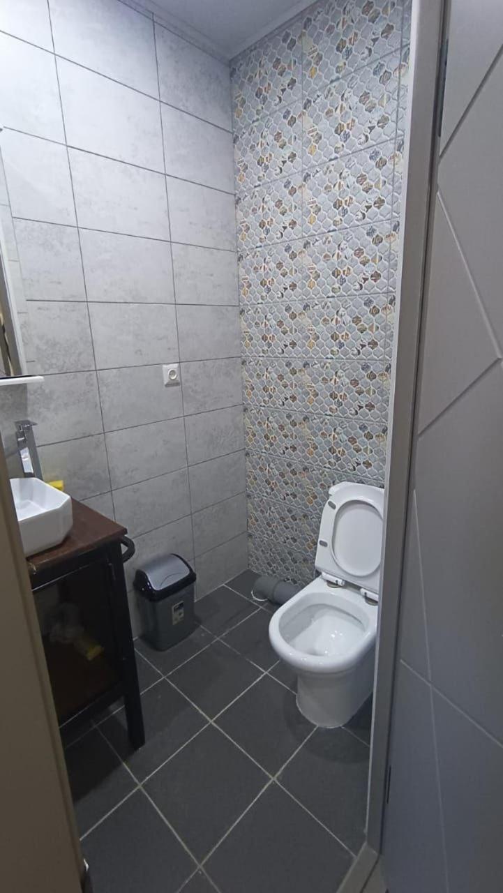 Лазурит Bosteri Kültér fotó